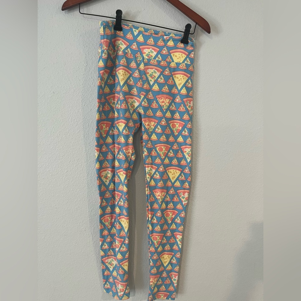 🍕RARE LuLaRoe PIZZA Leggings‎  one size in like new condition